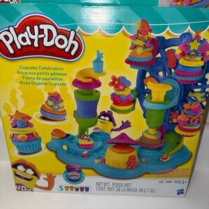 Play-Doh Cupcake Celebration Playset — Multicolor